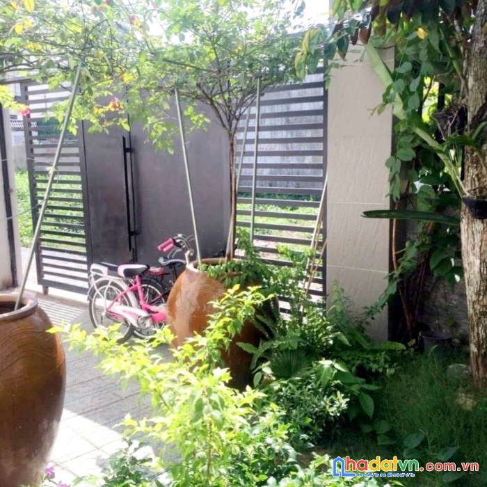 Bán gấp nhà đường thạnh lộc quận 12, 8m x 14m, 2 tầng giá 4.1 tỷ.