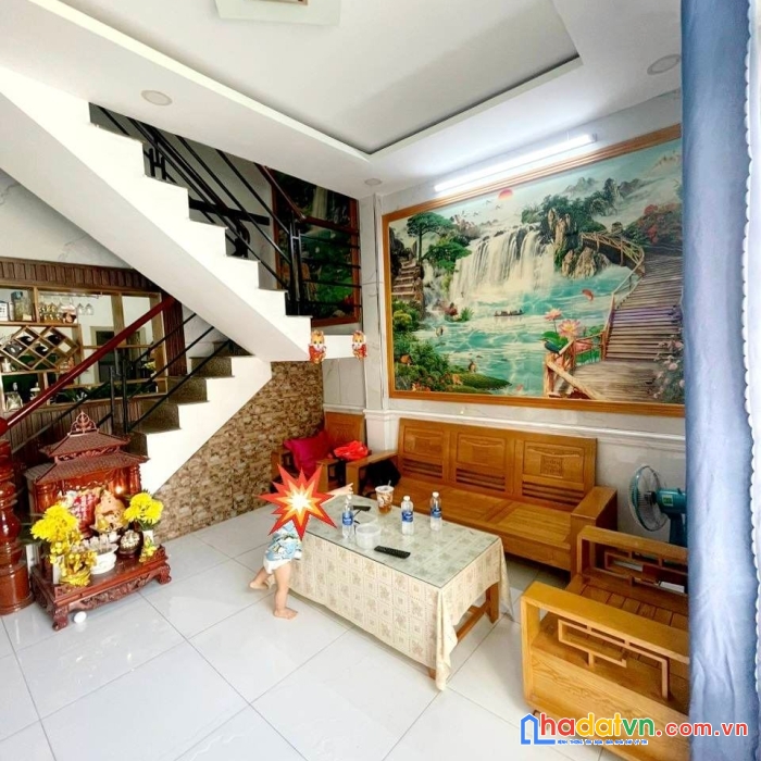 Bán gấp nhà đường thạnh lộc quận 12, 8m x 14m, 2 tầng giá 4.1 tỷ.