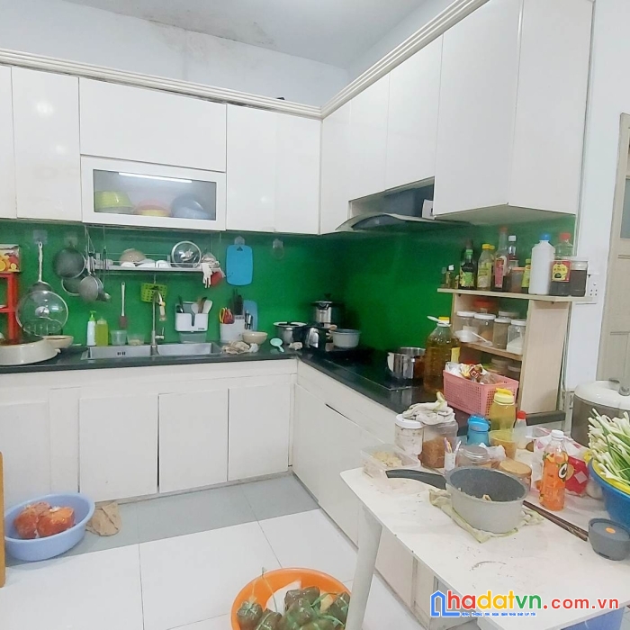 Bán gấp nhà đường thạnh lộc quận 12, 8m x 14m, 2 tầng giá 4.1 tỷ.