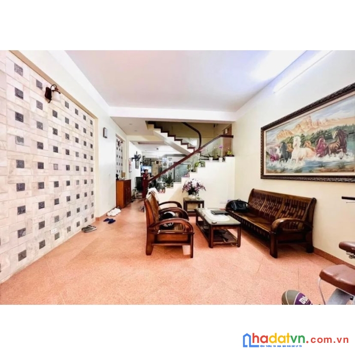 Vỡ nợ- bán nhà đẹp ba đình, 42m2 chỉ 5tỷ, lô góc 50m oto đỗ, ngõ thông rộng 3m
lh: 0365712127