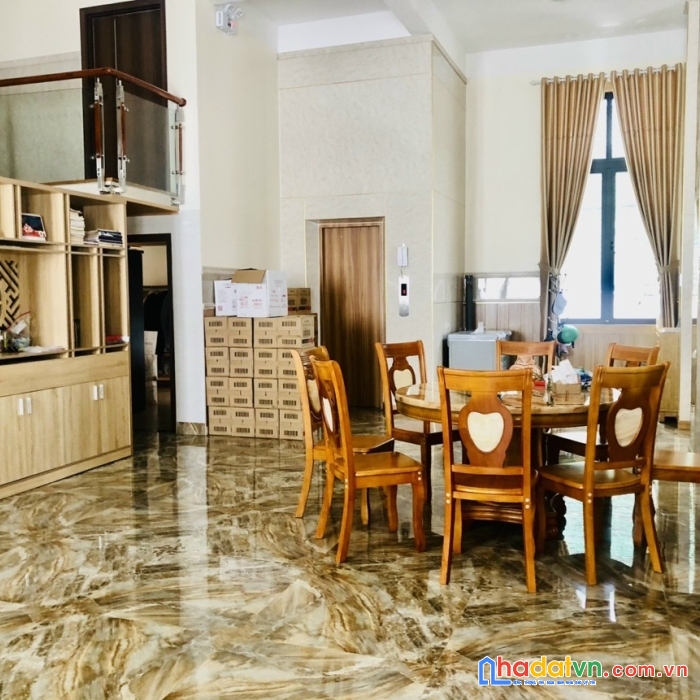 Hot hot hot! chính chủ cần bán gấp căn biệt thự siêu đẹp phường 8, tp đà lạt
