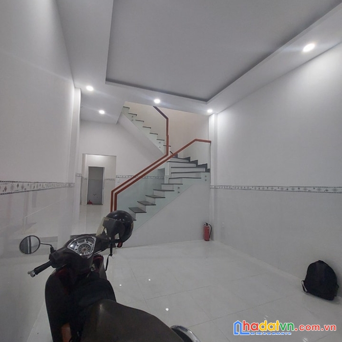 Hẻm xe tải thông tứ hướng - đường số 9 bình hưng hoà - 2 tầng 62m2 - 5.5 tỷ