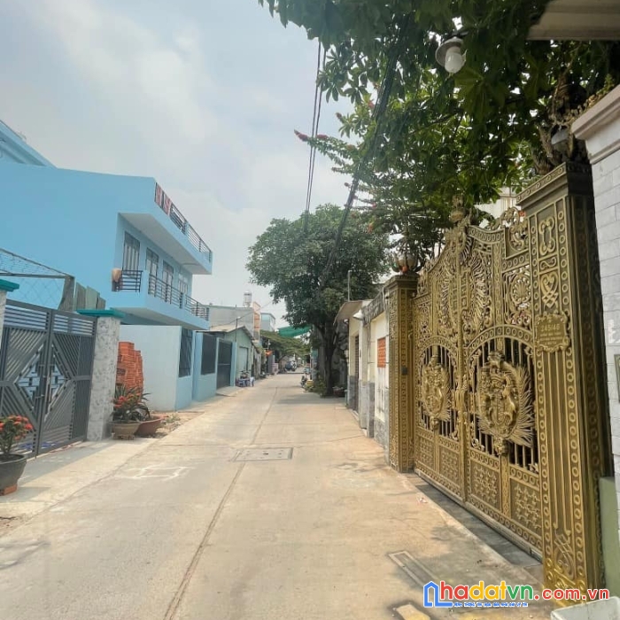 Bình hưng hoà b - bình thành - hẻm ô tô tránh - khu dân cư mới - gần mặt tiền - giá 5tỷ990tr