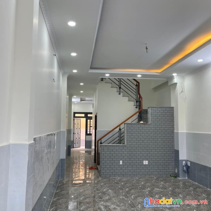 Bình hưng hoà b - bình thành - hẻm ô tô tránh - khu dân cư mới - gần mặt tiền - giá 5tỷ990tr
