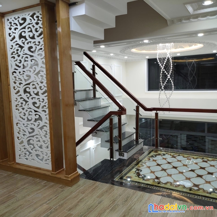 Hxh tránh - kiến trúc châu âu xịn mịn - khu dân trí - 5 tầng 51m2 - giá 5.9 tỷ
