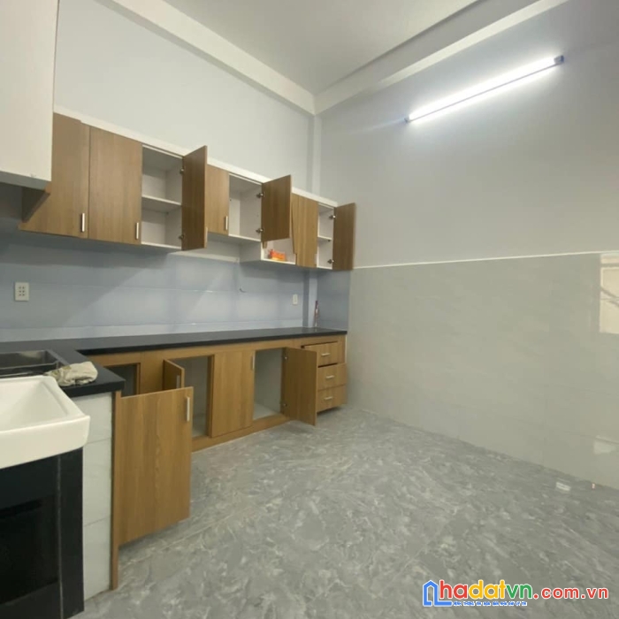 Bình hưng hoà - đường số 18 - hẻm xe tải thông 6m - nhà 4 tầng - dt 4x10m - khu vực nhiều tiện ích