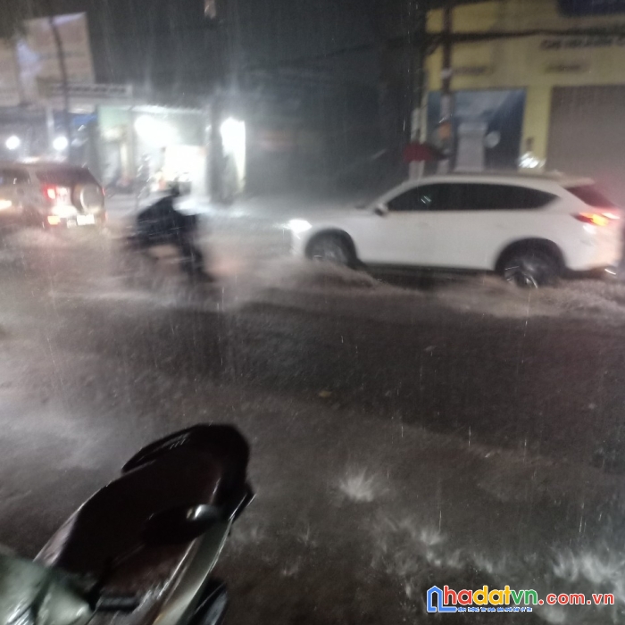 Mặt tiền, linh đông,thủ đức, 84m2 ngan 7m, chỉ 5ty 6, đường 12m, xe tải đua,nhà mới.