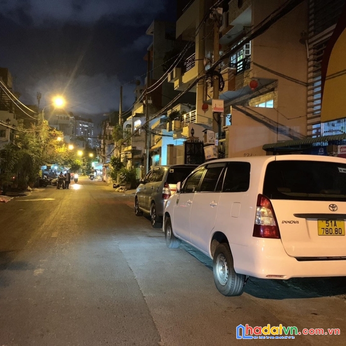 Lê thị bạch cát q11 - 40m2 - hẻm 5m - thích hợp mua ở hoặc xây mới