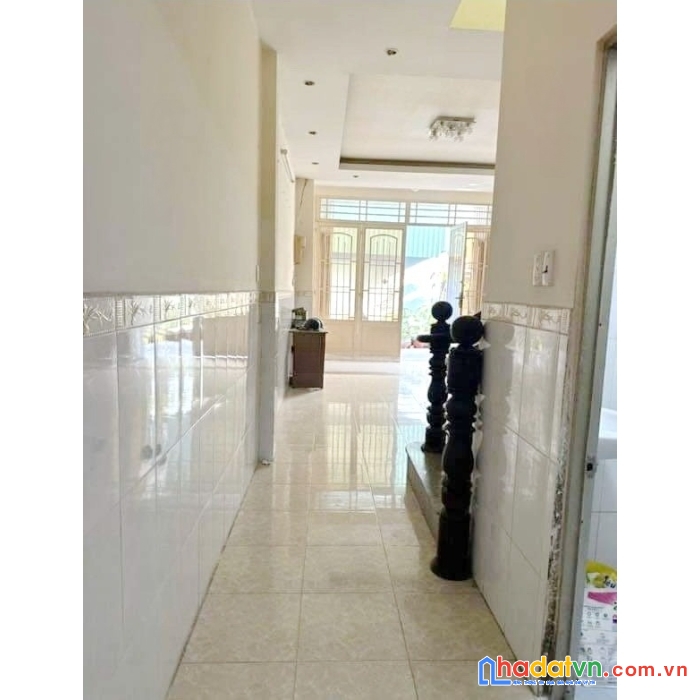 Cho thuê nnc hẻm ôtô đường hưng phú p10. q8. giá 10 triệu