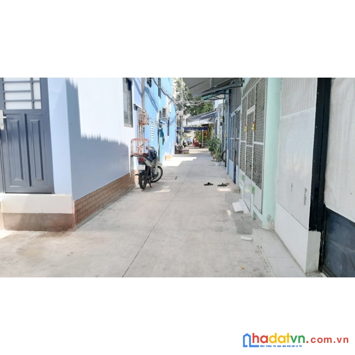 Nnc xây mới 3 tầng gần chợ nguyễn chế nghĩa p13.q8. giá 15 triệu