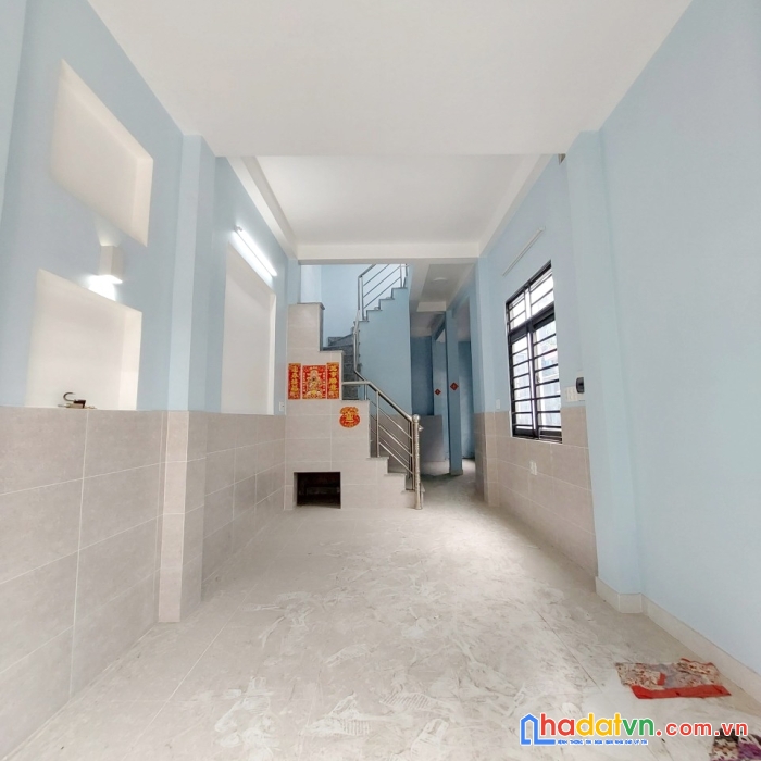 Nhà thuê căn góc 3tầng (nở hậu) sát mt tuy lý vương p12q8