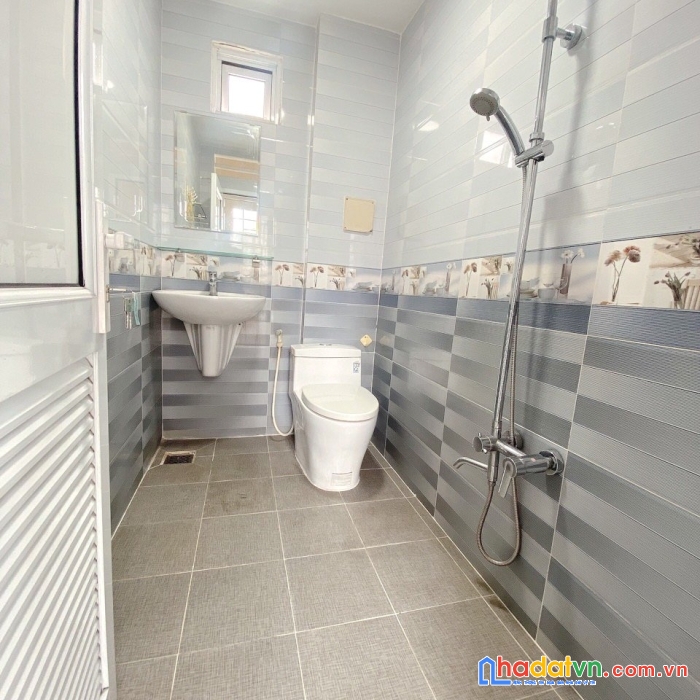 Nhà bán 3 mặt hẻm ô tô 109 dương bá trạc 3 tầng p1q8 giá 7.9tỷ