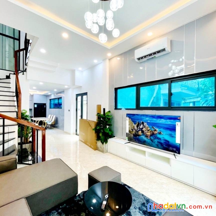 Bán nhà phạm văn chiêu gò vấp hẻm xe hơi có thang máy 4 tầng đẹp