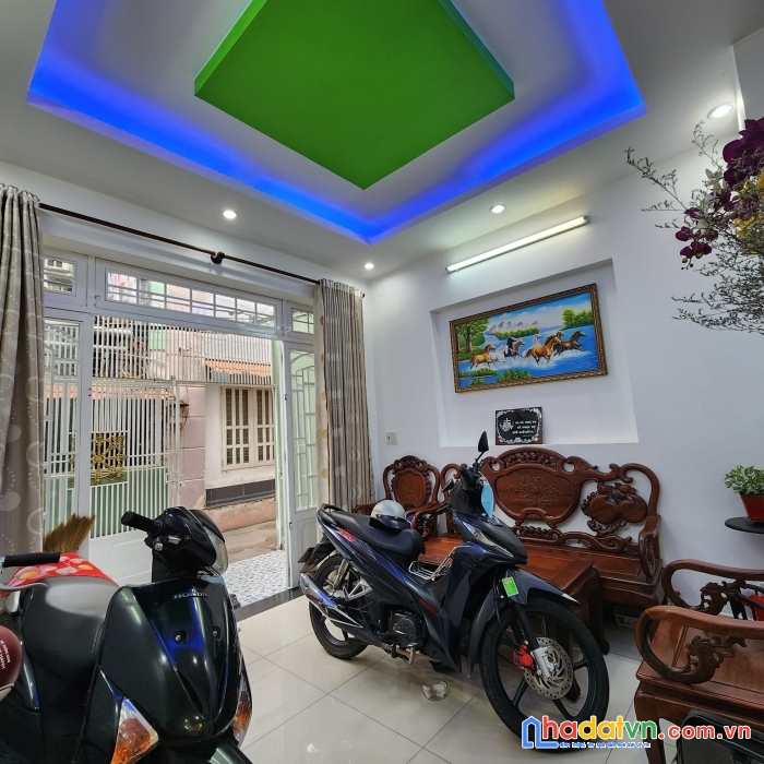 Nhà đẹp 35m2 - 3 tầng- hẻm xe hơi- đường lê lai, phường  3, gò vấp chỉ 4.5 tỷ