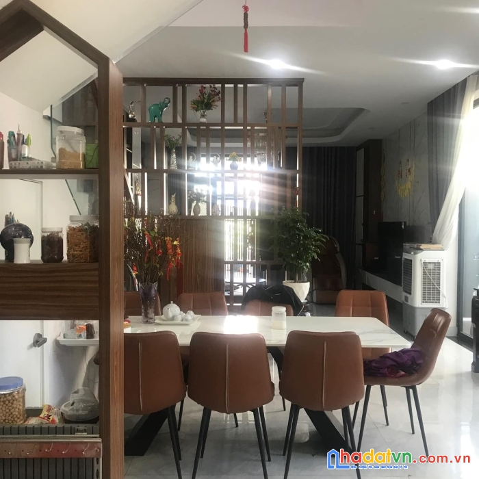 Chính chủ cần bán nhà hẻm xe hơi đường nguyễn văn nghi thất vip 42m2 x4m x 3 lầu chỉ 4.6 tỷ