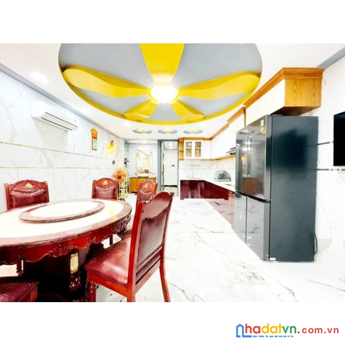 Bán nhà lê văn thọ gò vấp hẻm xe hơi 8m 4 tầng có thang máy 7 tỷ 95