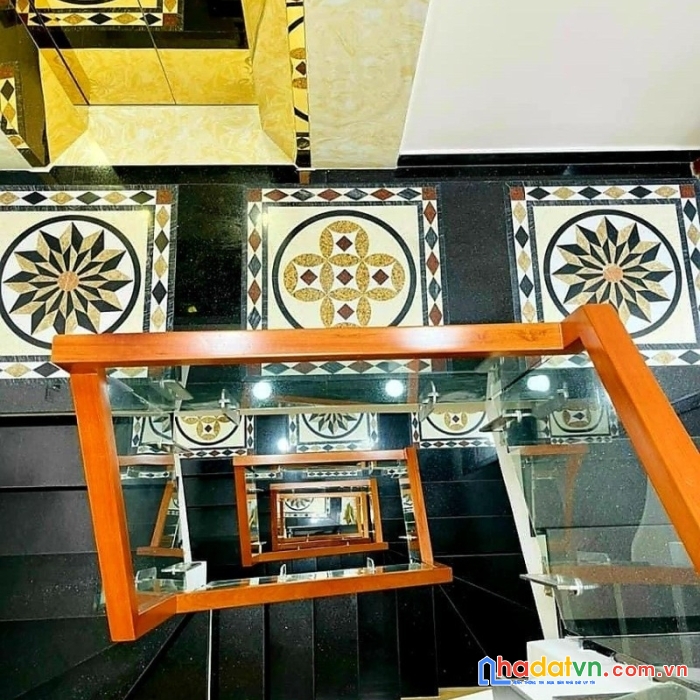 Bán nhà lê văn thọ gò vấp hẻm xe hơi 8m 4 tầng có thang máy 7 tỷ 95