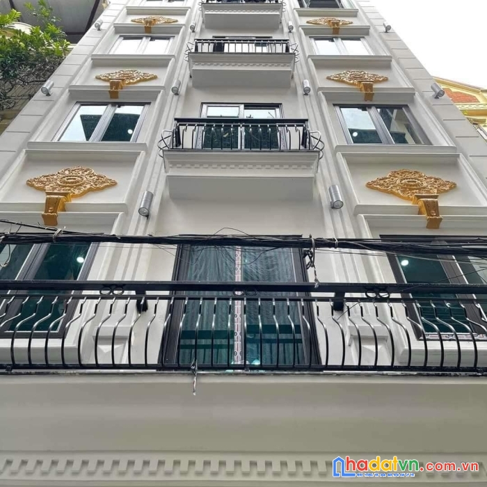 Bán nhà phố trần duy hưng, cầu giấy 150m, 9 tầng, mt 6m. giá: 49 tỷ