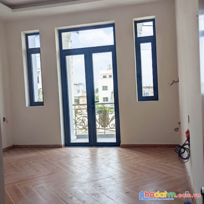 Nhà bán quận tân phú dưới 6.x tỷ mới, 80m2, cách mặt tiền 40m