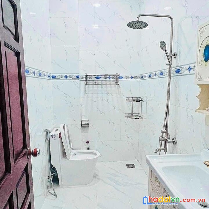 Bán nhà ngõ tô hoàng bạch mai 57m2 x 3 tầng mt 2.8m giá 4  tỷ