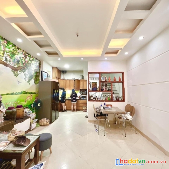 Bán nhà liễu giai, ba đình, tặng nội thất, 35m2 6 tầng, giá 4.5 tỷ