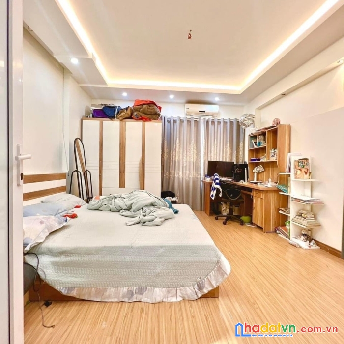 Bán nhà liễu giai, ba đình, tặng nội thất, 35m2 6 tầng, giá 4.5 tỷ