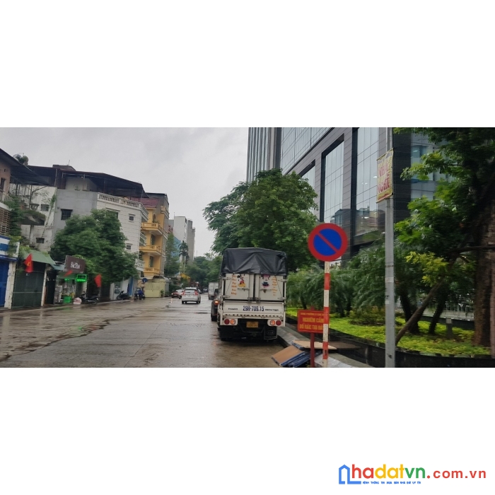 Bán nhà rộng 7m 34 phố hoàng cầu đống đa kinh doanh nhỉnh 260 triêu/m2.