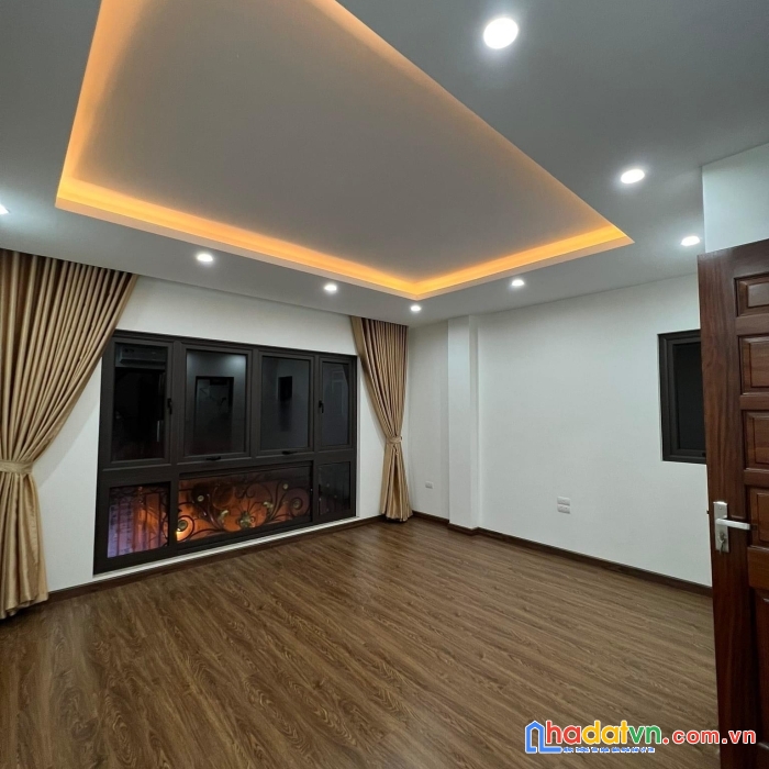 Bán nhà doãn kế thiện, cầu giấy, 2 thoáng trước sau, 7 tầng thang máy, ô tô tránh, full nội thất