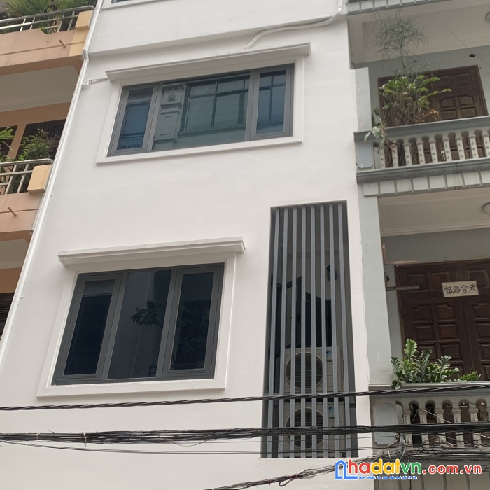 Bán nhà tt quận cầu giấy - phân lô vỉa hè - ô tô tránh - ở kết hợp văn phòng thuận tiện