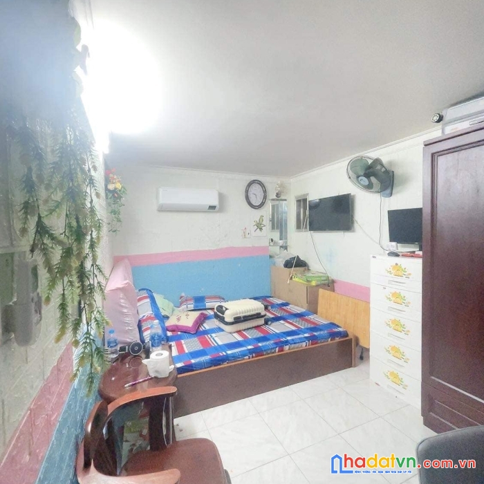 Bán nhà hoàng văn thụ tân bình,2 tầng, sát mặt tiền, hẻm xe hơi thông lê văn sỹ