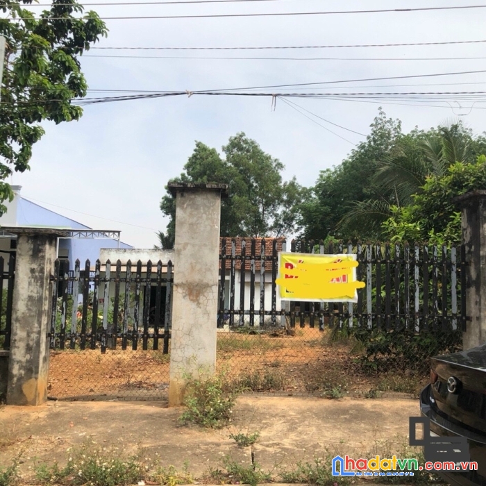 Bán ngộp lô đất khu bàn cờ bàu cạn long thành dt 12x66, 100 tc