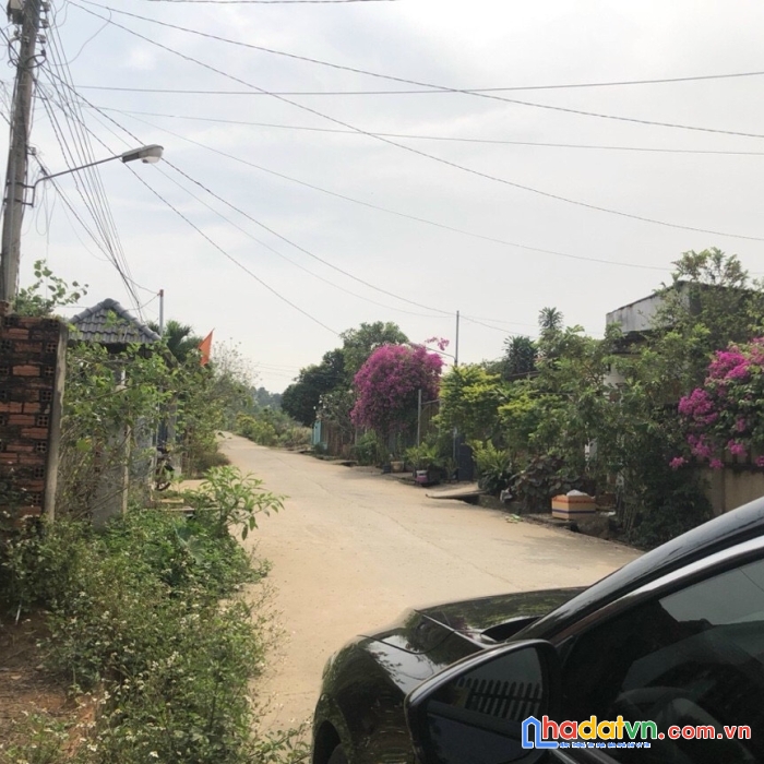 Bán ngộp lô đất khu bàn cờ bàu cạn long thành dt 12x66, 100 tc