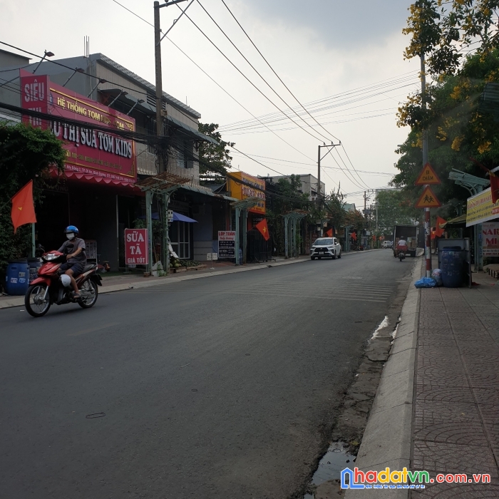 Ngang 10*30 cực hiếm ngay nguyễn an ninh. vị trí vip đắc địa. kinh doanh đa ngành. giá chỉ 15 tỷ
