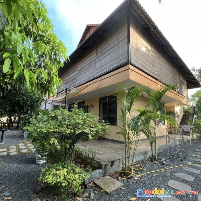 Khu nhà vườn nghĩ dưỡng xanh. cần bán giá dt 2579m2 giá 89 tỷ