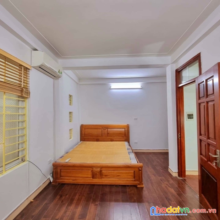 Nhà đẹp lô góc oto đổ cửa - kinh doanh - thoáng gần phố trương định 45 m chỉ 8 tỷ 4