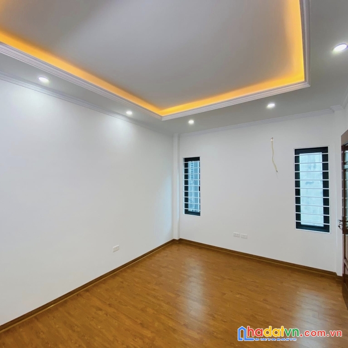 Nhà đẹp lô góc oto đổ cửa - kinh doanh - thoáng gần phố trương định 45 m chỉ 8 tỷ 4