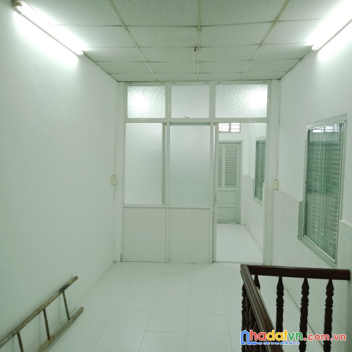 Nhà bán căn góc hẻm ô tô sư vạn hạnh p9q5 - giá : 4 tỷ (tl)