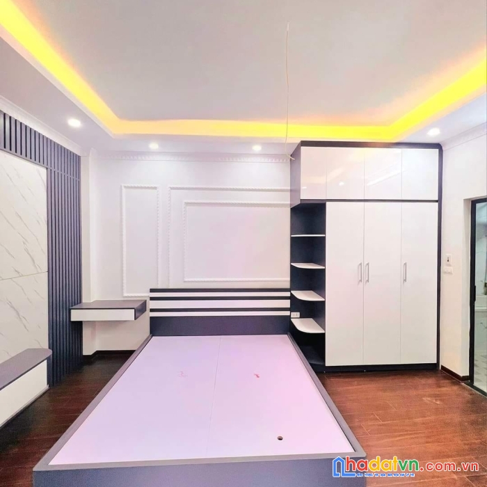 Mặt ngõ thông kinh doanh - nhà mới koong - full nội thất phòng ngủ xịn sò - gần phố - tiện