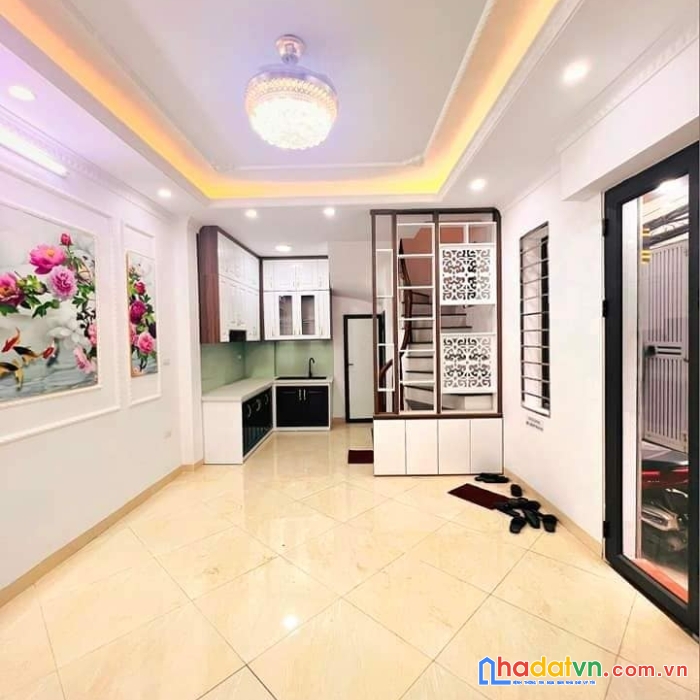 Mặt ngõ thông kinh doanh - nhà mới koong - full nội thất phòng ngủ xịn sò - gần phố - tiện