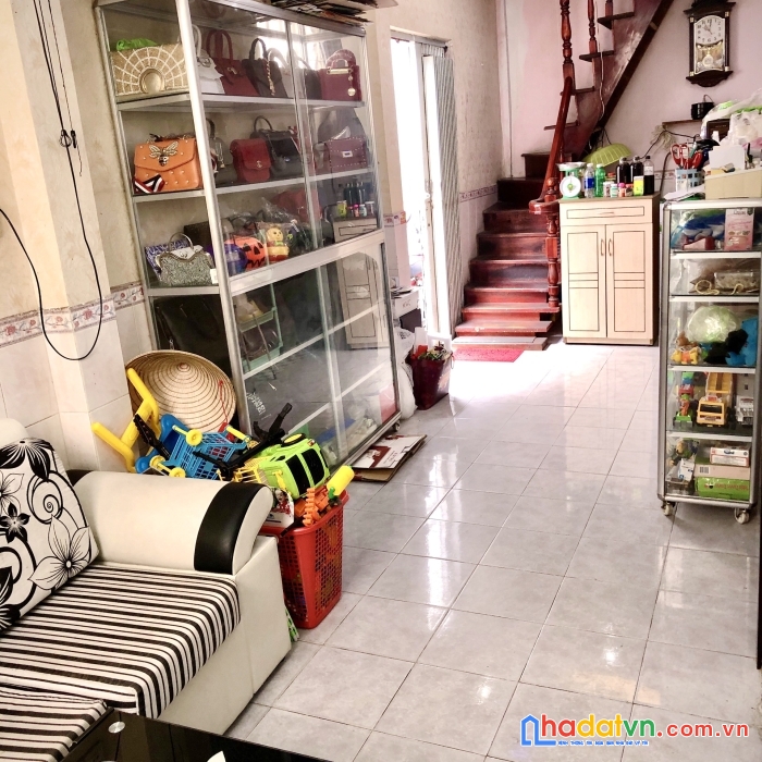 Nhà bán 2 tầng căn góc cao xuân dục p12 q8 - giá : 4 tỷ