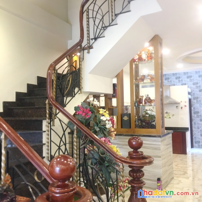 Biệt thự 5 tầng 8 x 20 đường nội bộ khu đồng diều p4q8. giá 28 tỷ tl