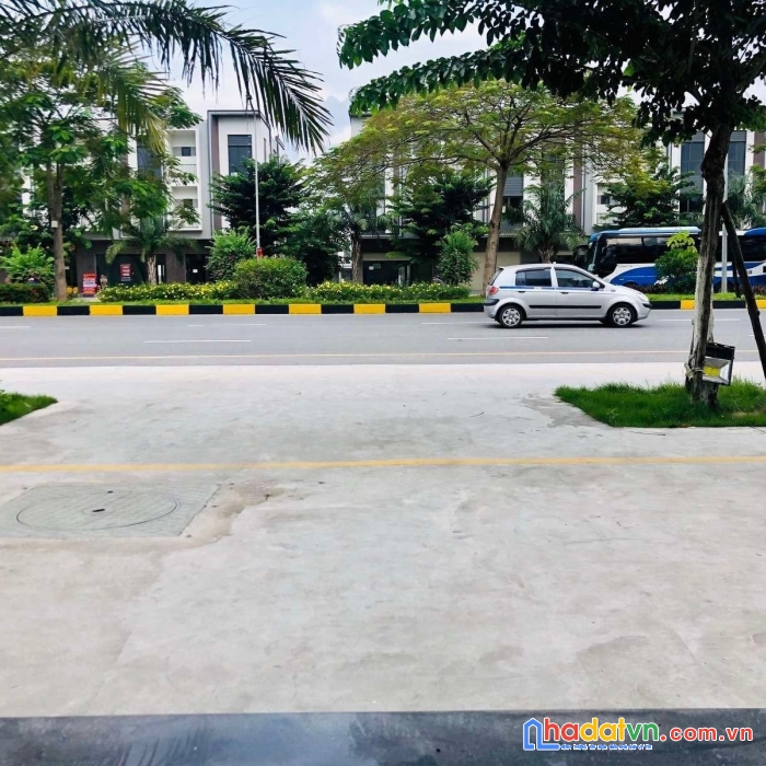 Cho thuê nhà phố cực đẹp khu đô thị đẳng cấp singapore - vsip từ sơn bắc ninh.