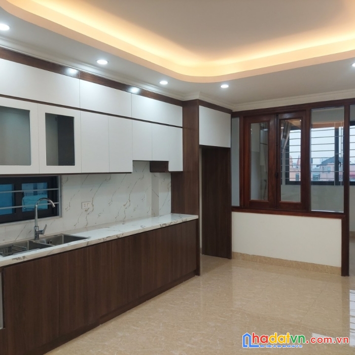 Bán nhà đẹp ngã tư chợ mơ 32m2, 5 tầng ở ngay chỉ 3 tỷ 1.