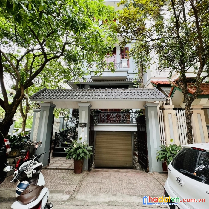 Bán nhà phố hoàng ngân, phân lô, lô góc, nở hậu, an ninh 24/7, 115m, 39 tỷ.