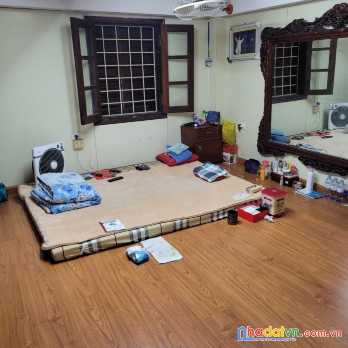 Bán nhà giải phóng quận hoàng mai 35m2 mt 4m chỉ 3 tỷ.