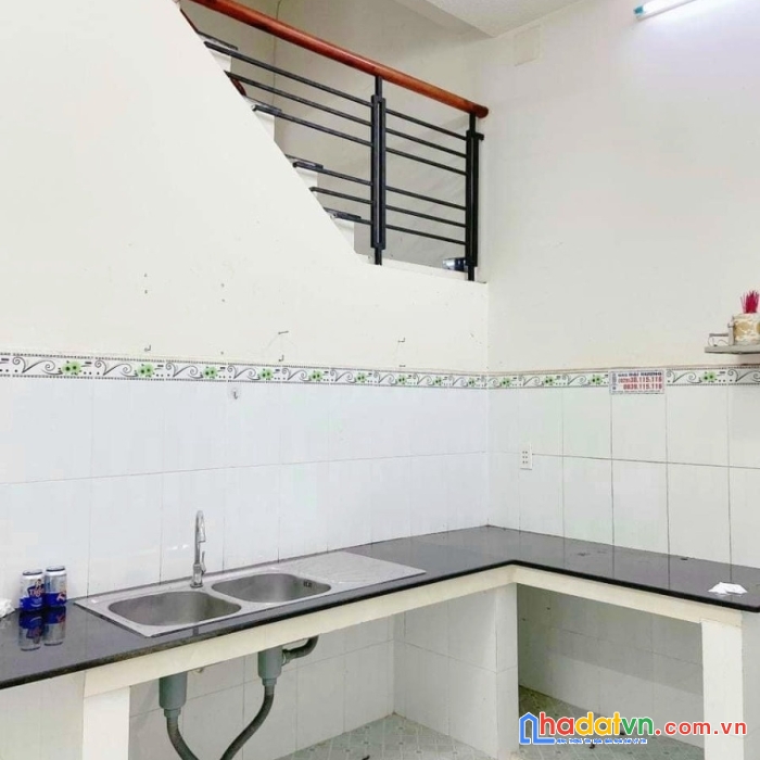 Cho thuê nhà nc 3 tầng hẻm phạm thế hiển p5 q8 - 10 triệu