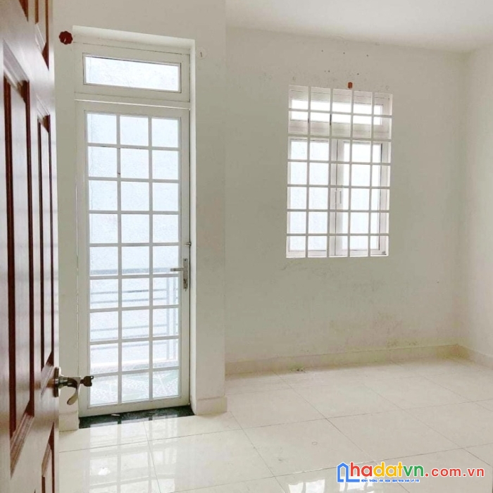 Cho thuê nhà nc 3 tầng hẻm phạm thế hiển p5 q8 - 10 triệu