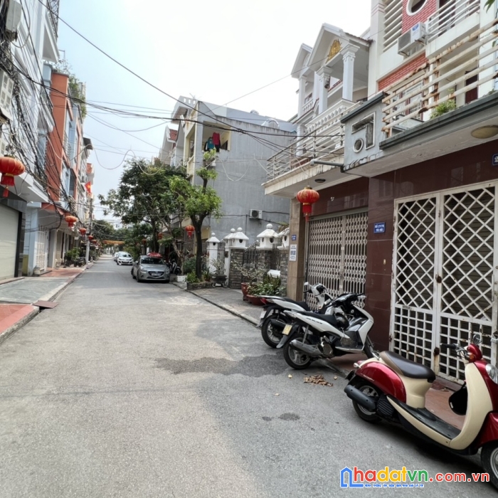 Bán nhà 4 tầng × 88,5 m2 phố tô vũ giá 4.2 tỷ
