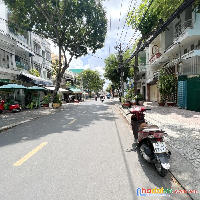 Nhà góc 2 tầng mặt tiền cao xuân dục p12q8 - giá : 10 tỷ