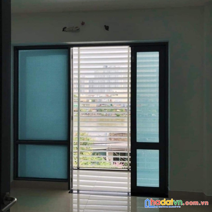 Mặt tiền kinh doanh tôn thất thuyết q4 ngang 4 x 16 m nở hậu 6  đúc 5 tấm giảm 1 tỷ thu nhập trên